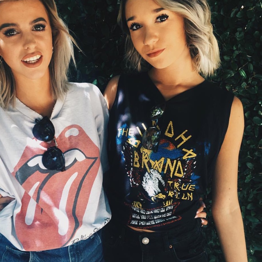 True Religion band T